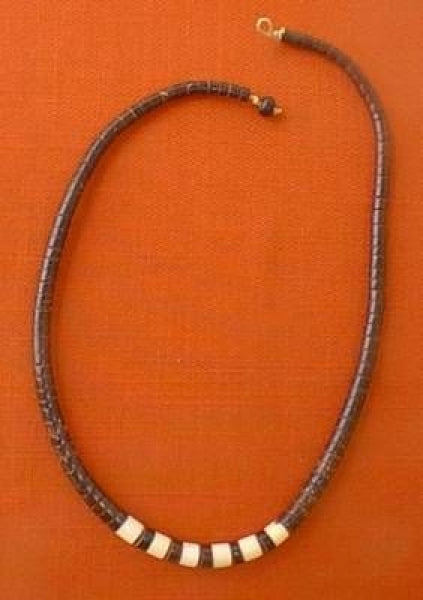 Männer-Halskette aus Tucumá mit Mosaik aus Pflanzenelfenbein